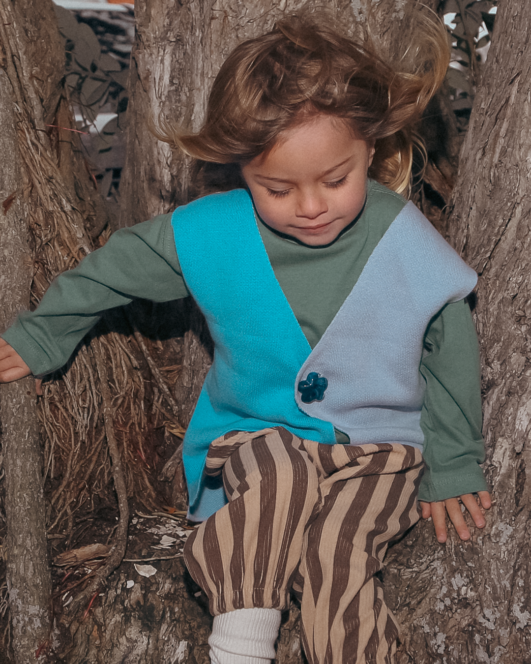 Louise Knitted Vest in Periwinkle
