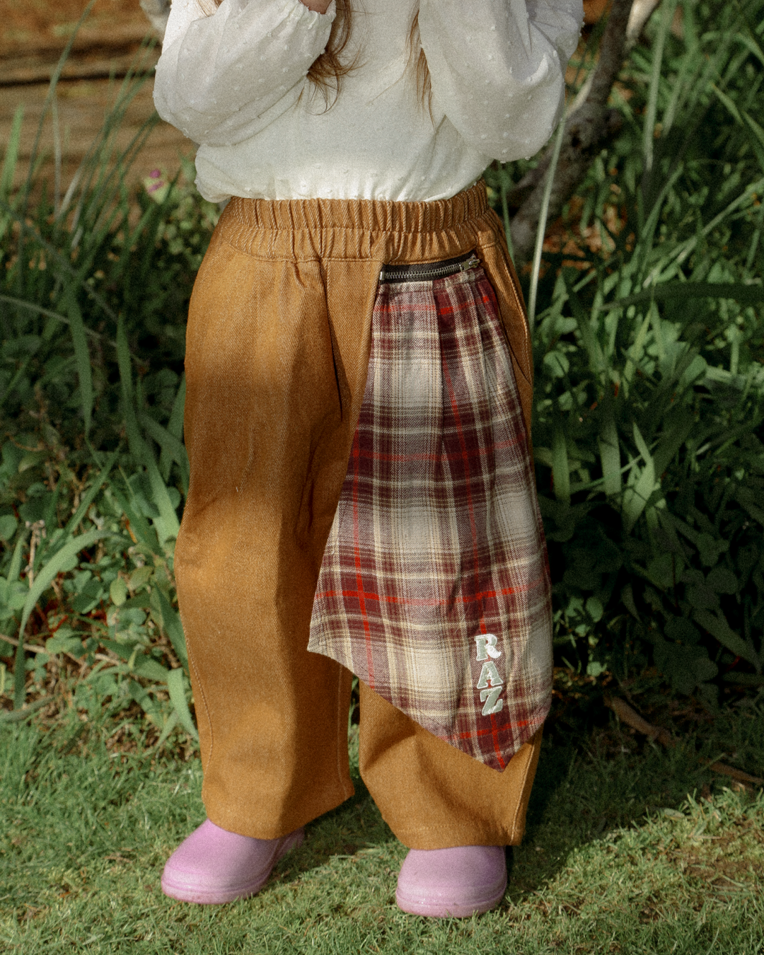 Miller Denim Pants in Chocolate